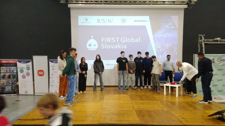 Prvé miesto na súťaži FIRST Global Slovensko
